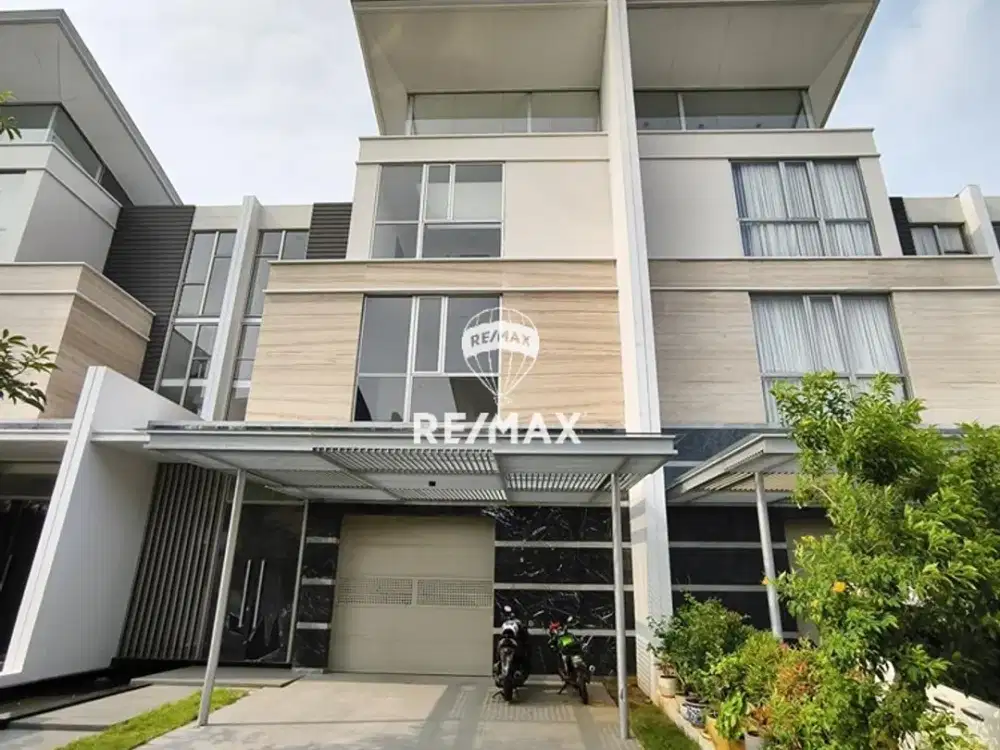 DIJUAL RUMAH CANTIK DALAM CLUSTER CHOPIN GOLF ISLAND DI PIK