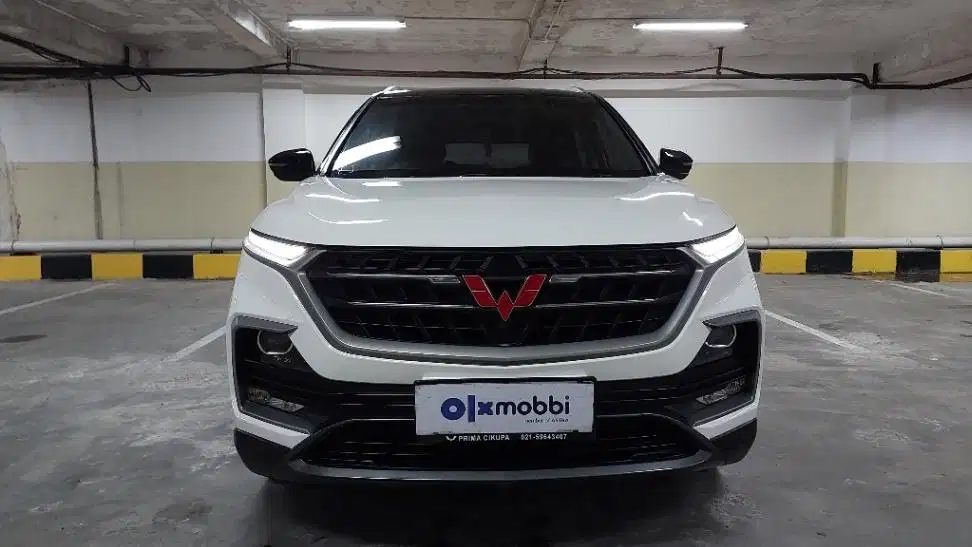 LOW DP Wuling Almaz 1.5 Exclusive 7-Seater Bensin-AT 2019 WZS