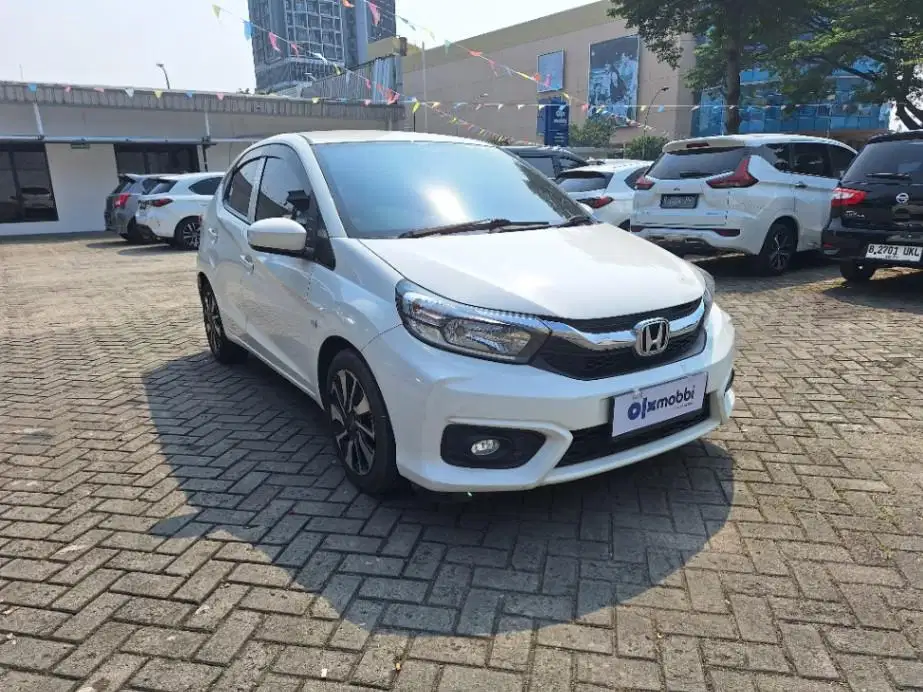 DP MURAH Honda Brio Satya 1.2 New E Bensin-AT 2018 Putih CPFRB