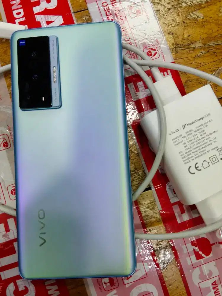 Dijual cepat hp ke 2 Vivo X70 Pro Ram 12+8 256Gb kek baru
