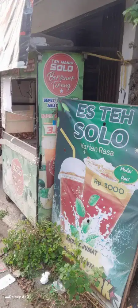 Jual,alat usaha, etalase seken