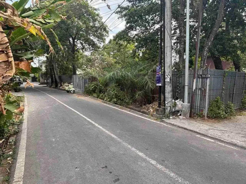 Di jual tanah kosong cocok untuk vila 2 ,Guest House dll lokasi Kerobokan Badung Bali
