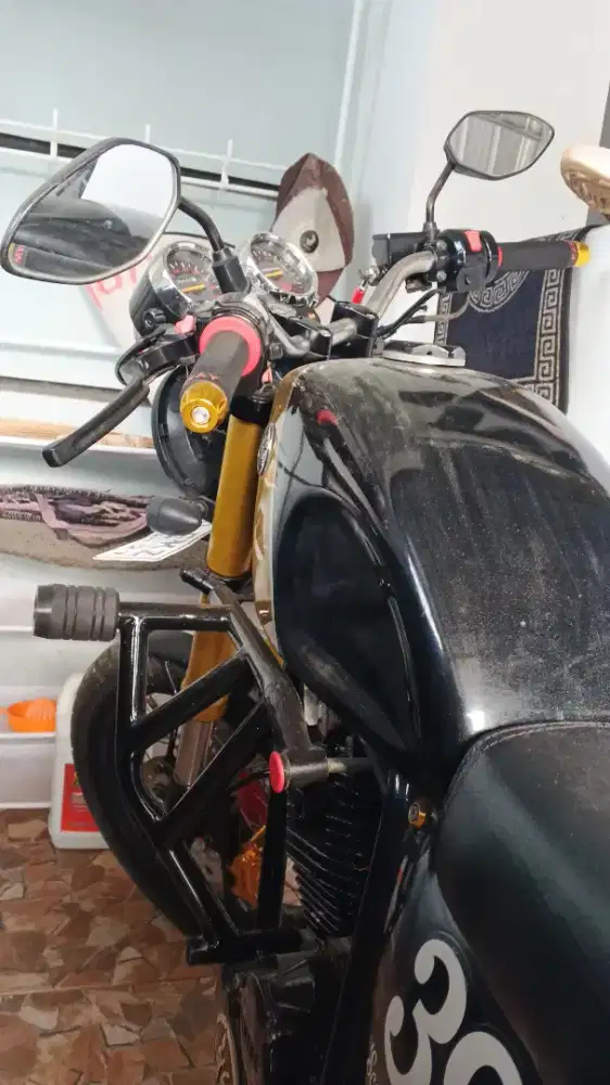 Di jual custome scorpio jarang pake