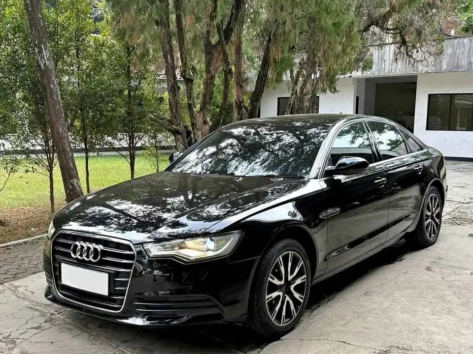 JUAL AUDI A6 MULUS 2012 / 2013 SEDAN HATCHBACK HITAM