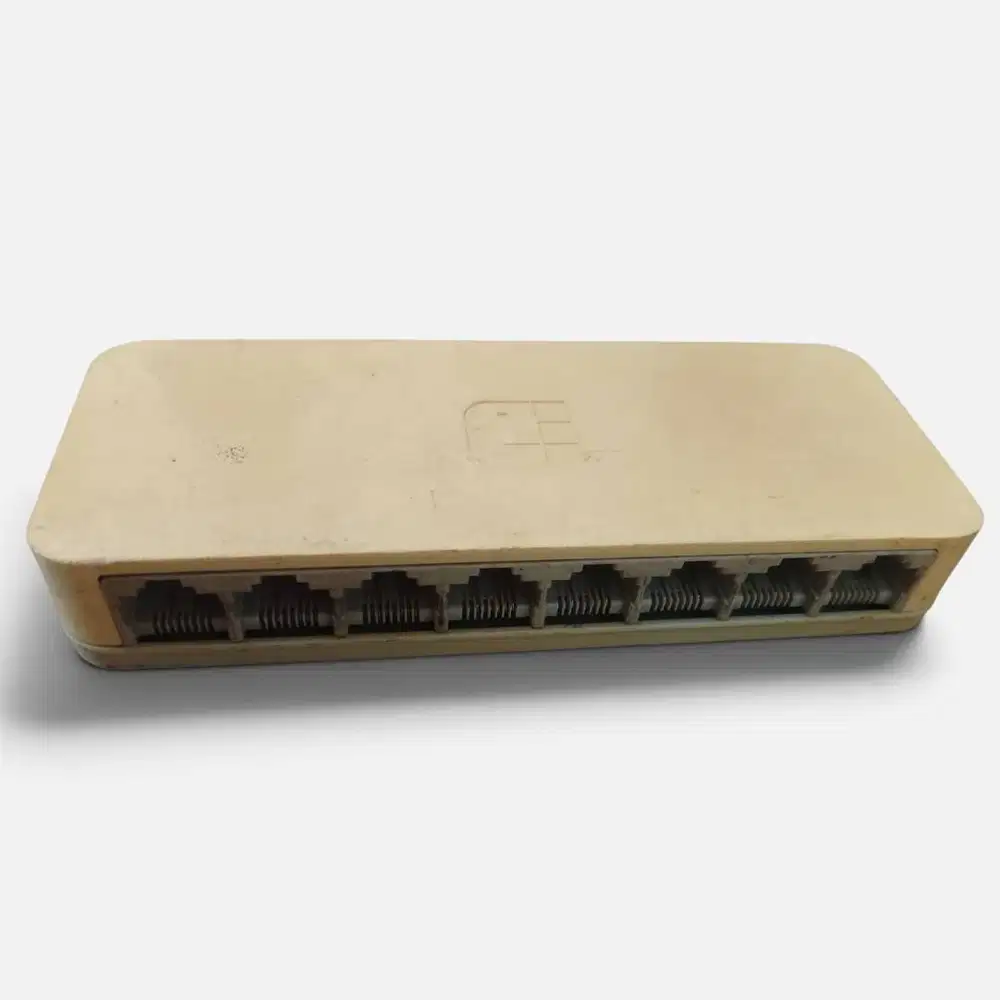 SWITCH HUB 8 PORT