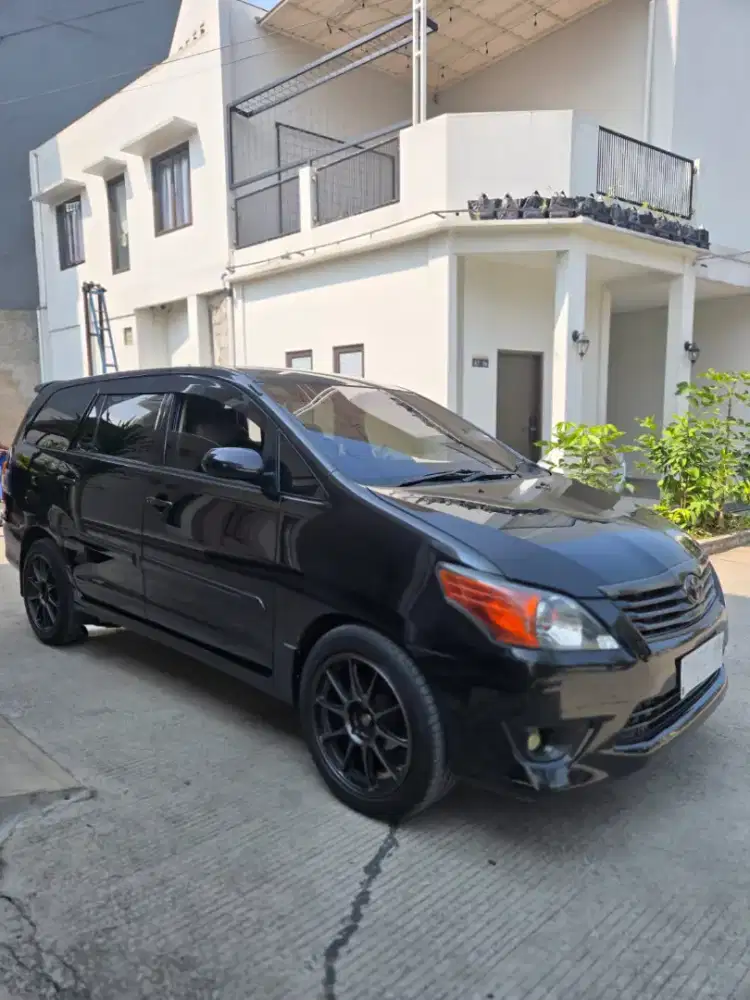Grand Innova Diesel Matic 2013
