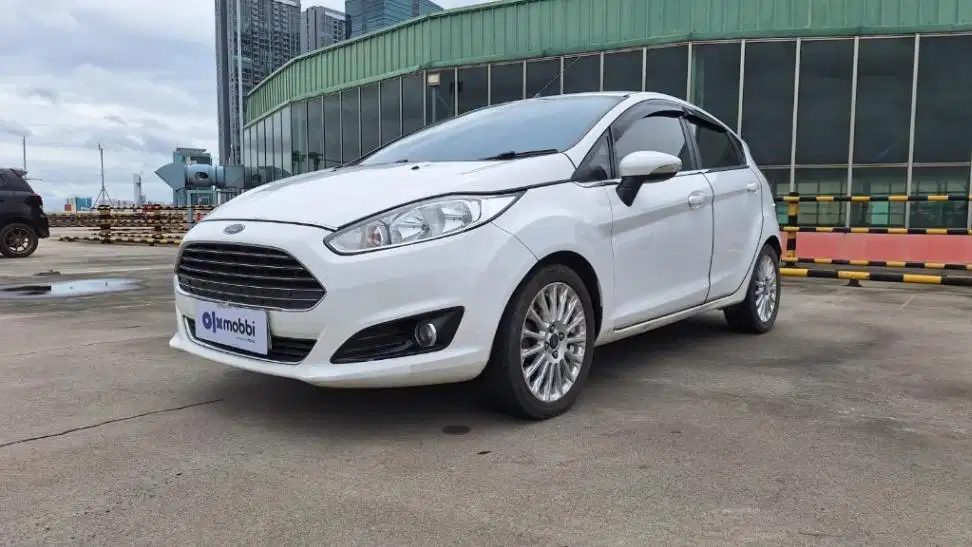 Ford Fiesta 1.5 S Bensin AT 2013 Ungu