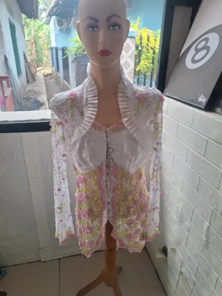 Atasan kebaya putih full payet