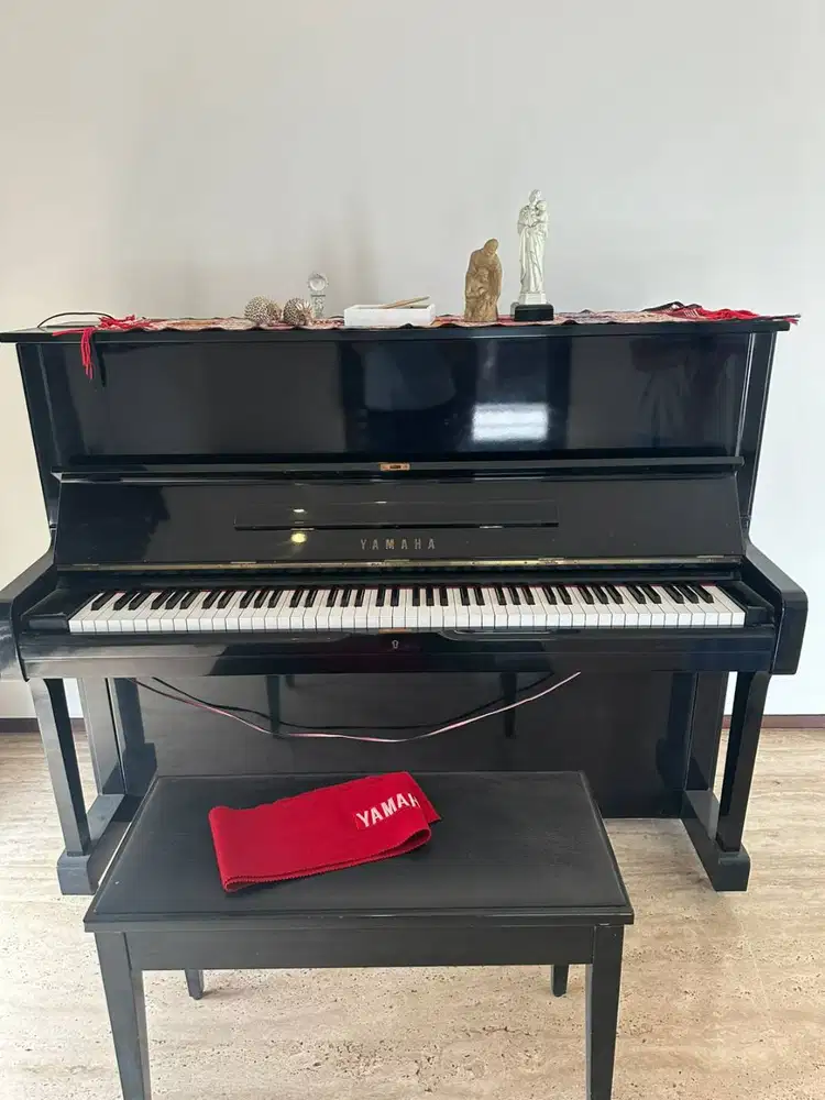 Piano Yamaha U1 Built Up Japan Warna Hitam