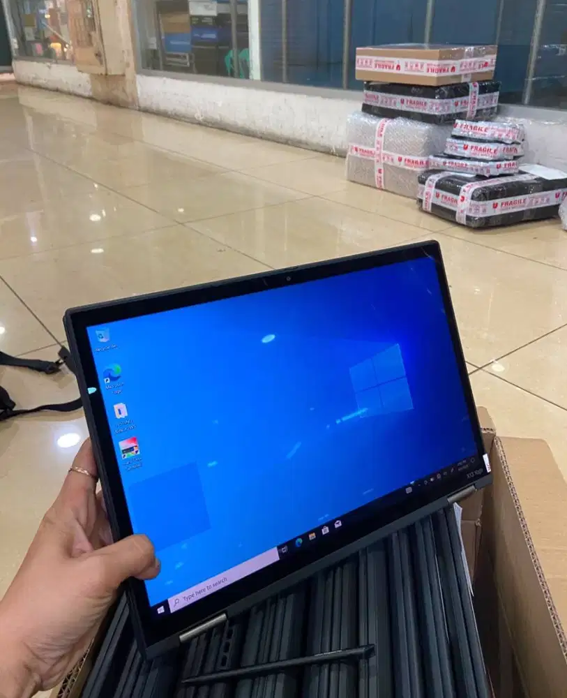LENOVO THINKPAD X13 YOGA TOUCH CORE I5 GEN11 16/256 LAYAR 13 INCH *ET
