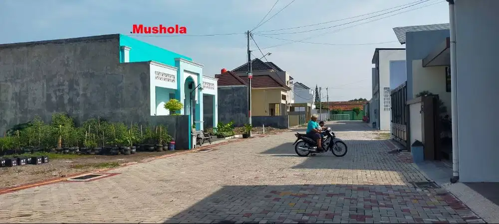 Di Jual Rumah Baru LT 151 mtr di Perum Mewah di Colomadu.