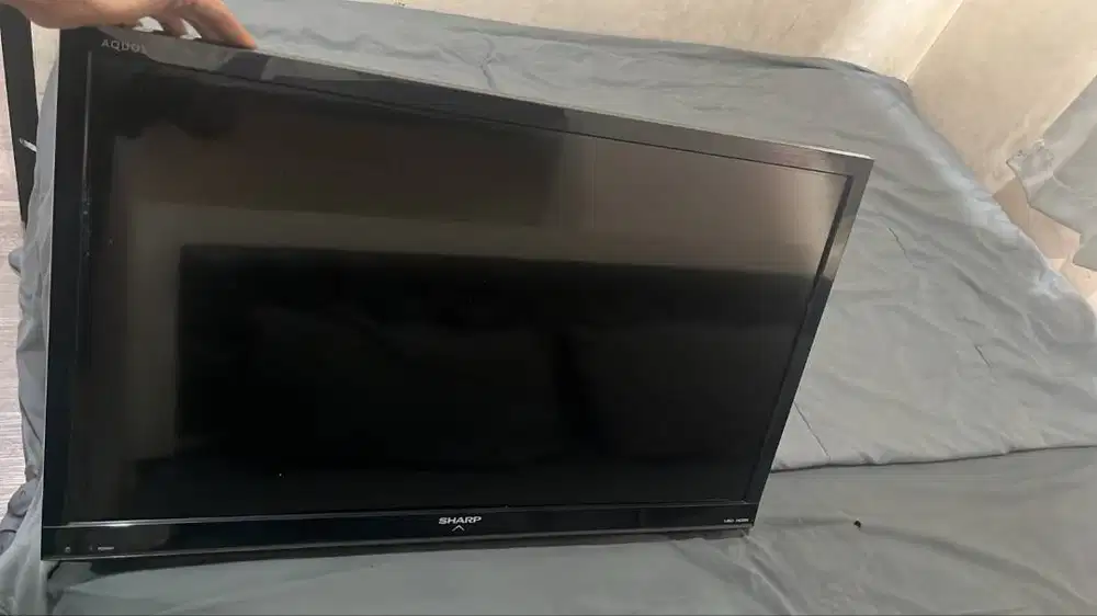 LED TV Sharp Aquos 32 Inch Layar Jernih Normal Siap Pakai (Bukan Smart