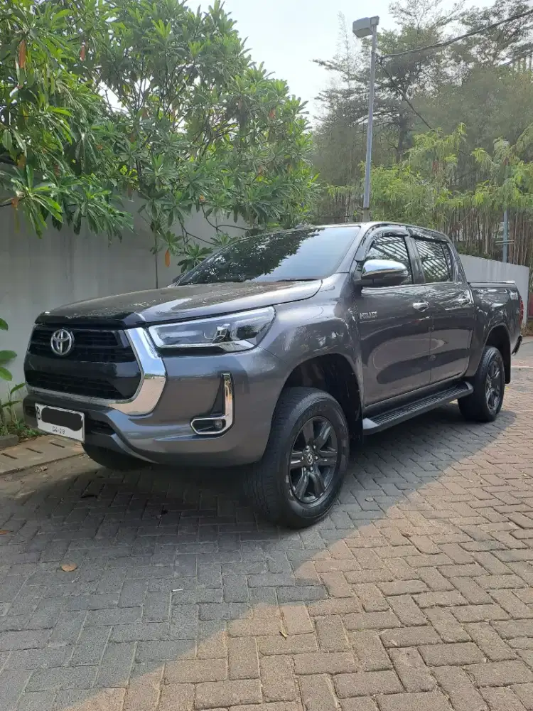 Toyota Hilux V 2023 GRESS