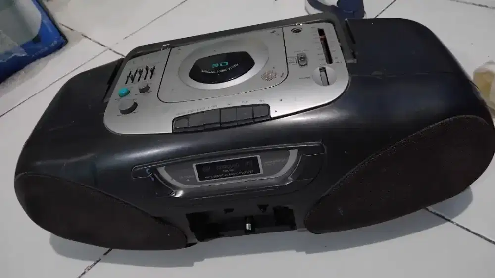 DI JUAL RADIO TAPE COMBO POLYTRON KAPSUL