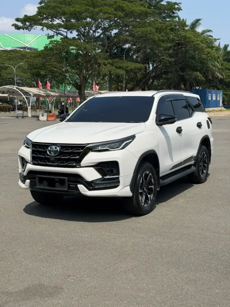 Toyota Fortuner

2.8 4x2 VRZ Solar-AT