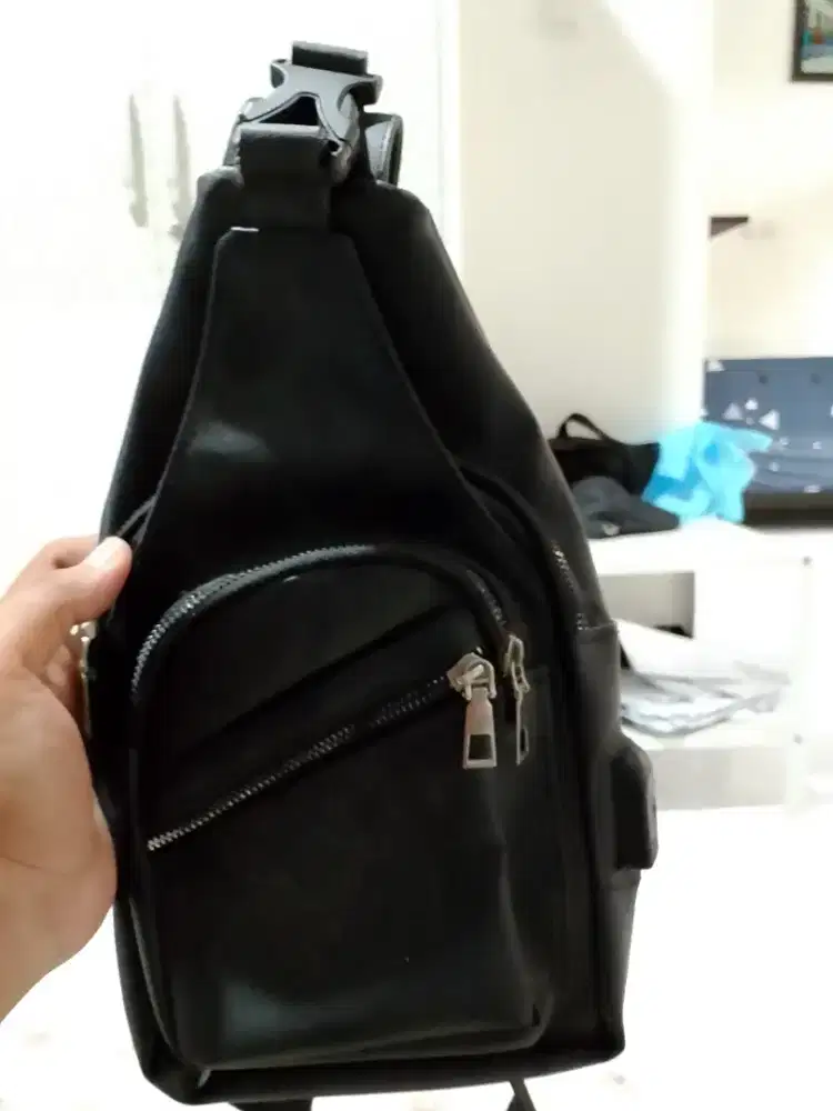 Tas Selempang Pria