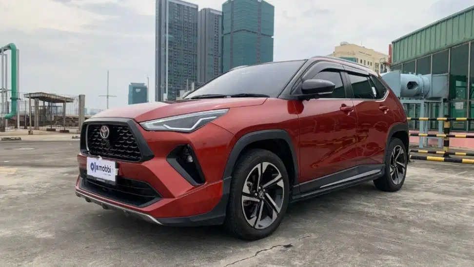 KM Rendah - Toyota Yaris Cross 1.5 S GR TSS Bensin-AT 2023