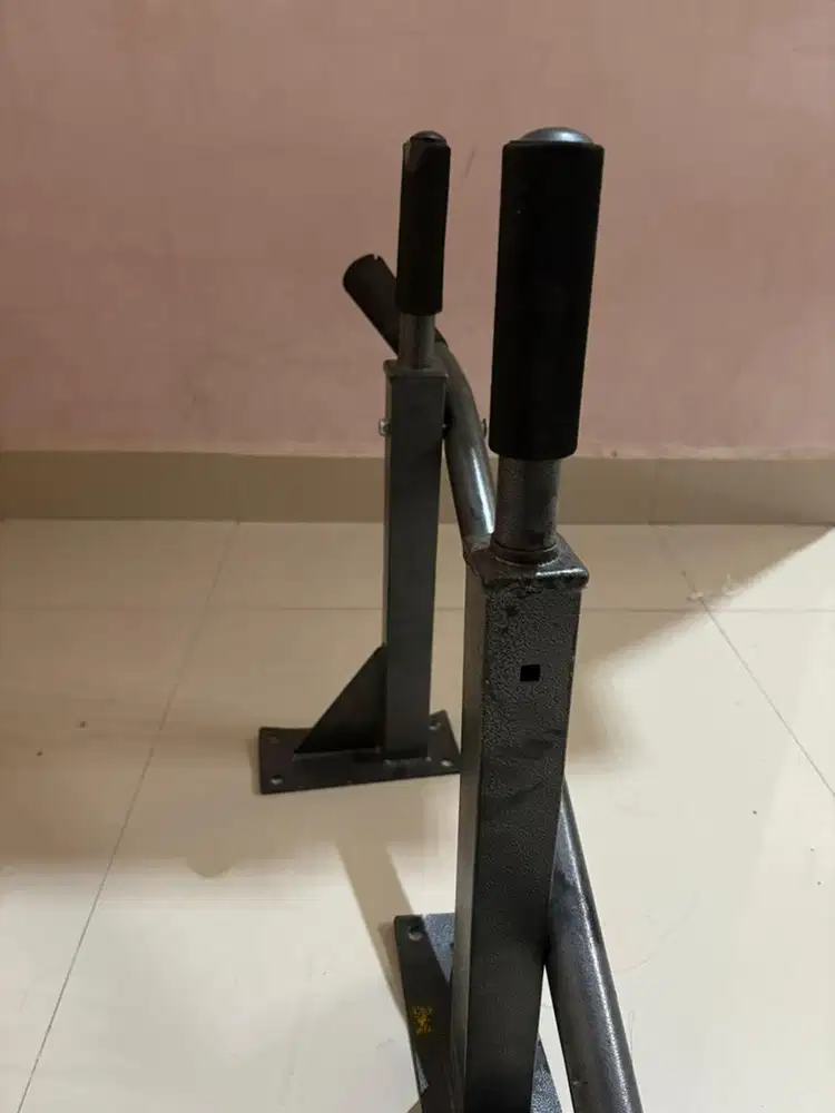 pull up bar besi