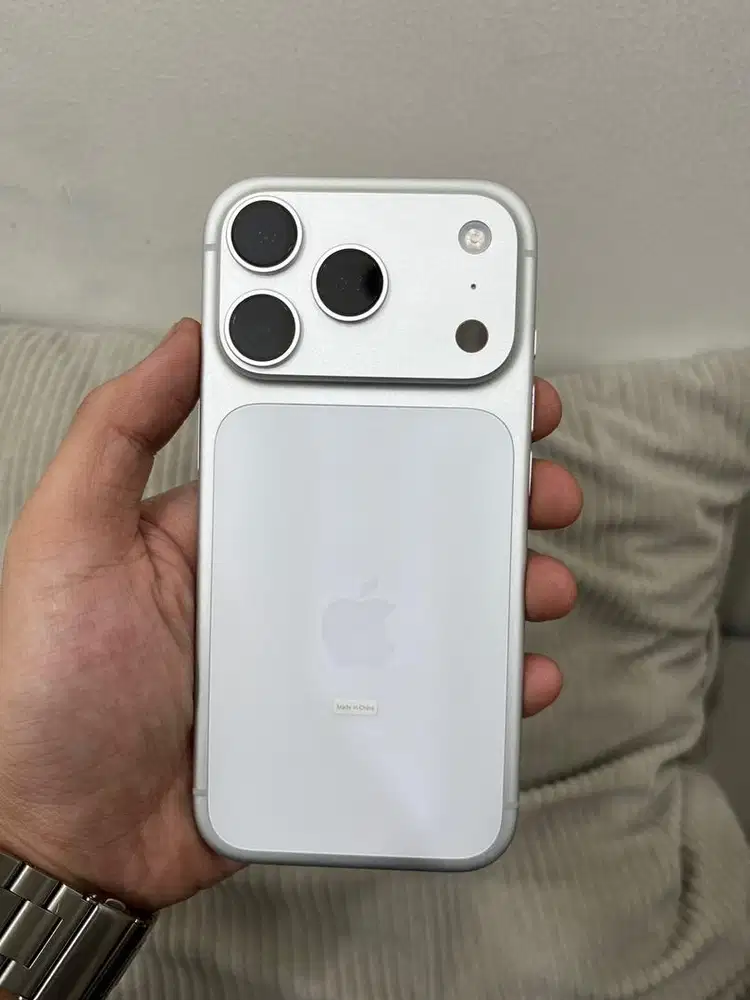 Iphone 17 pro silver  256gb