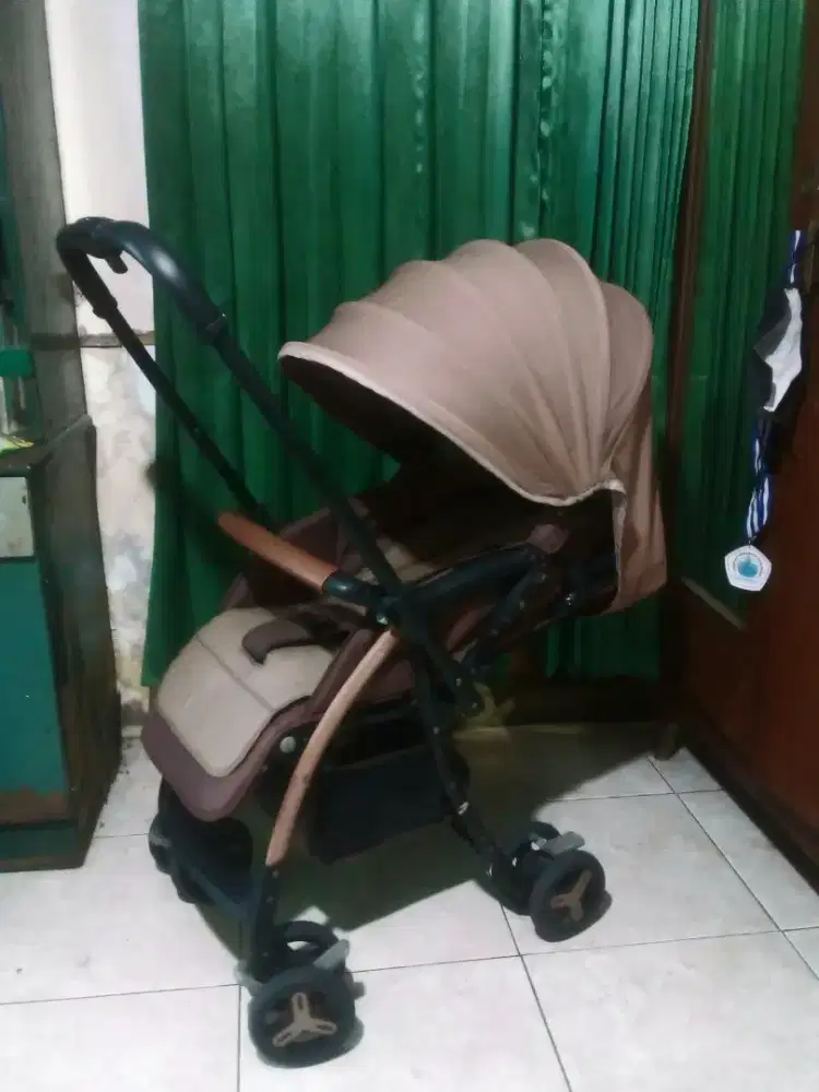 Stroler crist olins video mash bagus, bisa dua arah