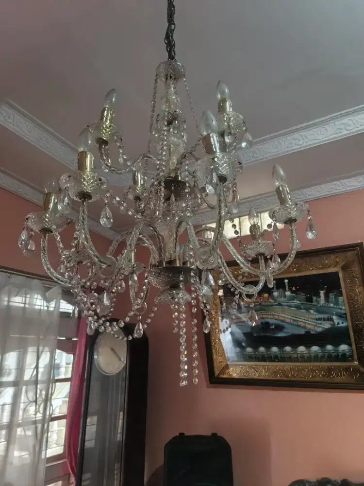 Lampu gantung kristal