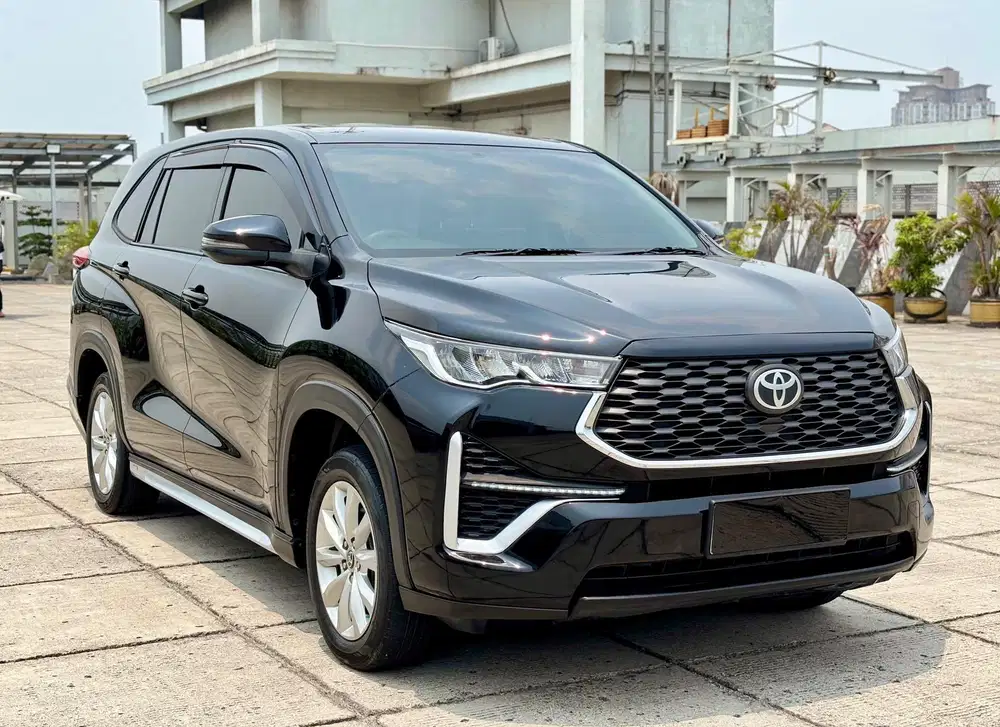TOYOTA INNOVA ZENIX V CVT 2024 HITAM ISTIMEWA BENSIN TT 2025