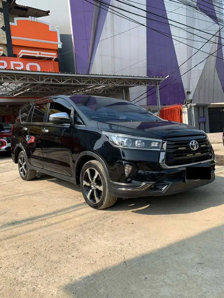 Toyota Innova 2.4 Venturer AT 2021