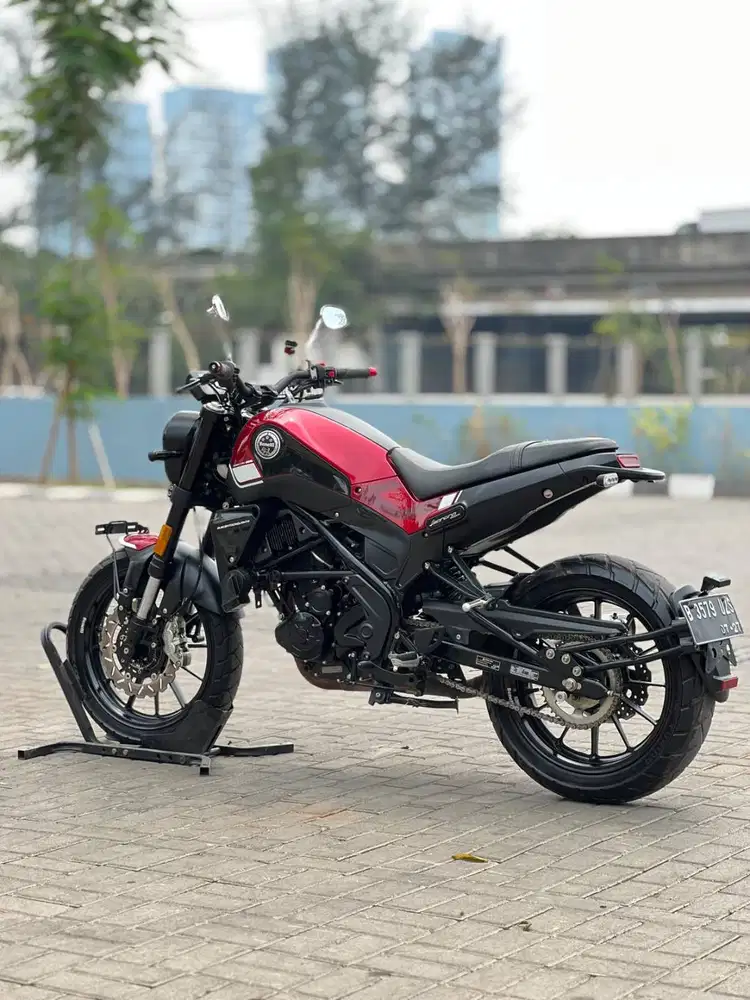 BENELLI LEONCINO 250 ABS 2022 MERAH KM 5K PAJAK PANJANG TANPA PR