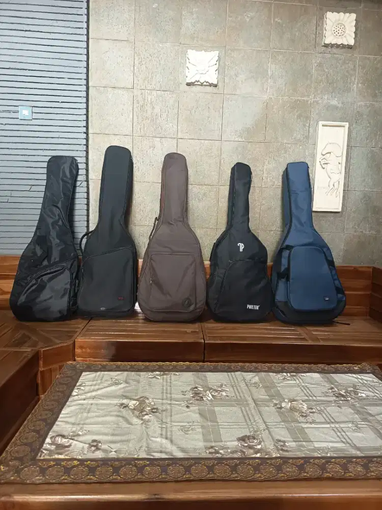 Gitar like new lengkap