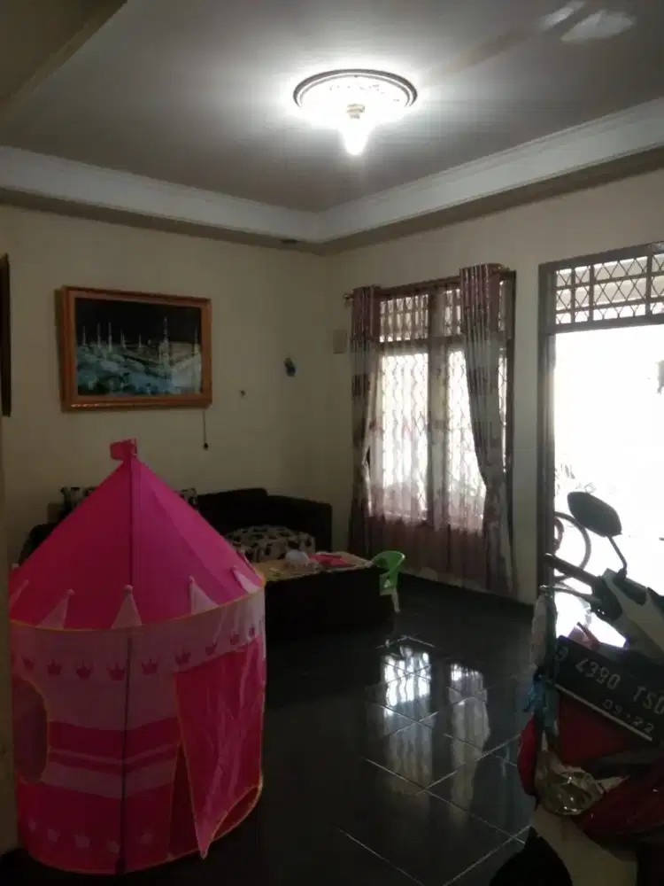 Di sewakan rumah tempat tinggal
