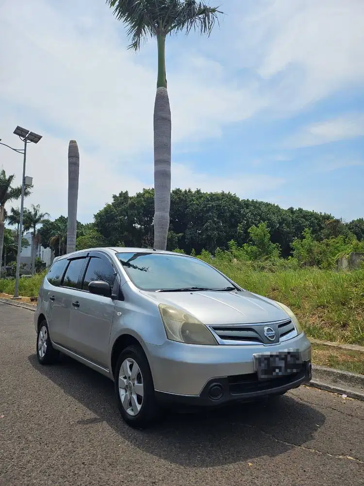 Nissan Grand Livina 1.5 S 2012 Manual