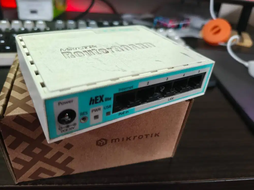 Mikrotik hex lite rb570r2. Dibuang sayang