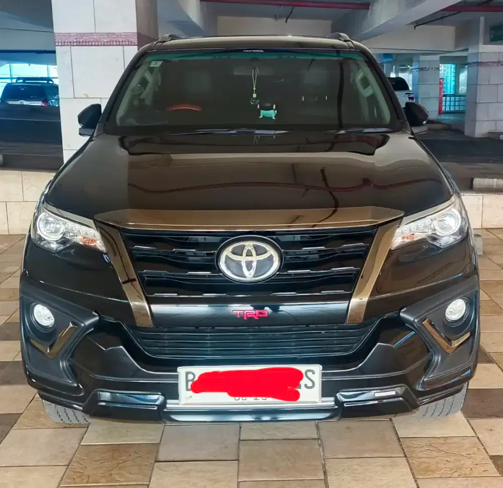 Fortuner TRD 2020 Hitam