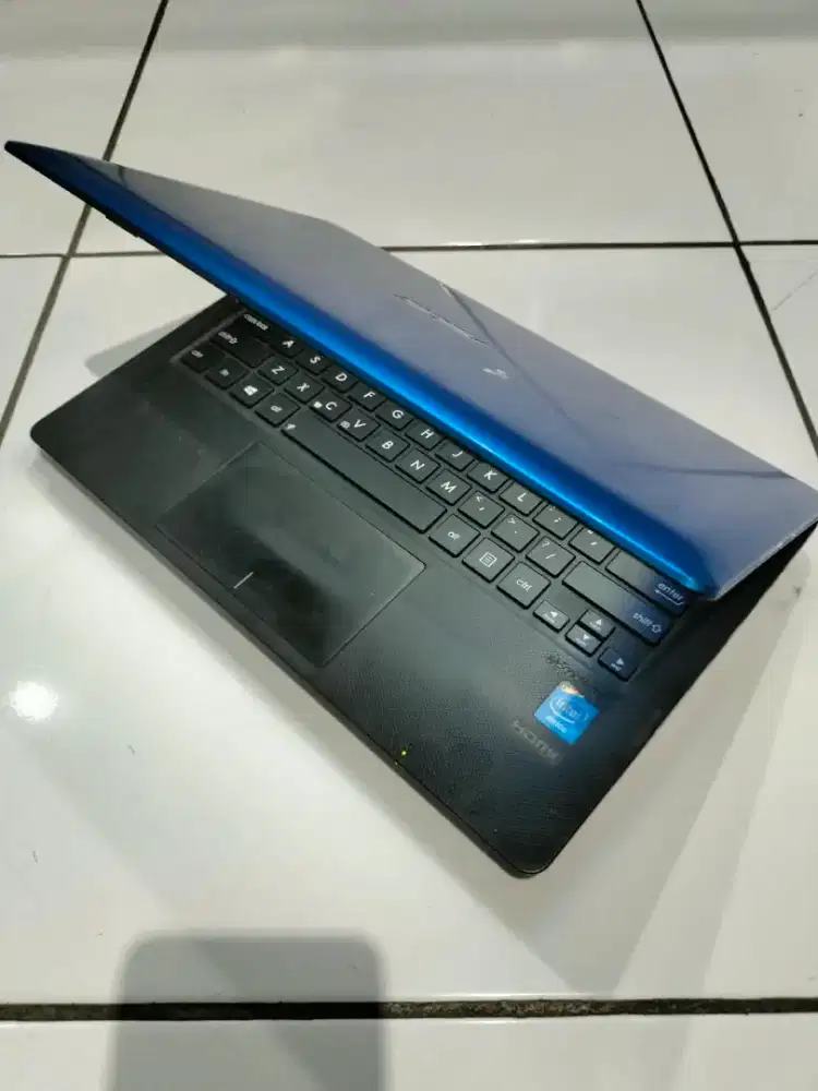 Jual Notebook Asus X200CA