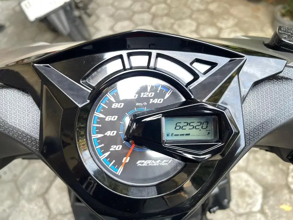 Honda beat KM 6000