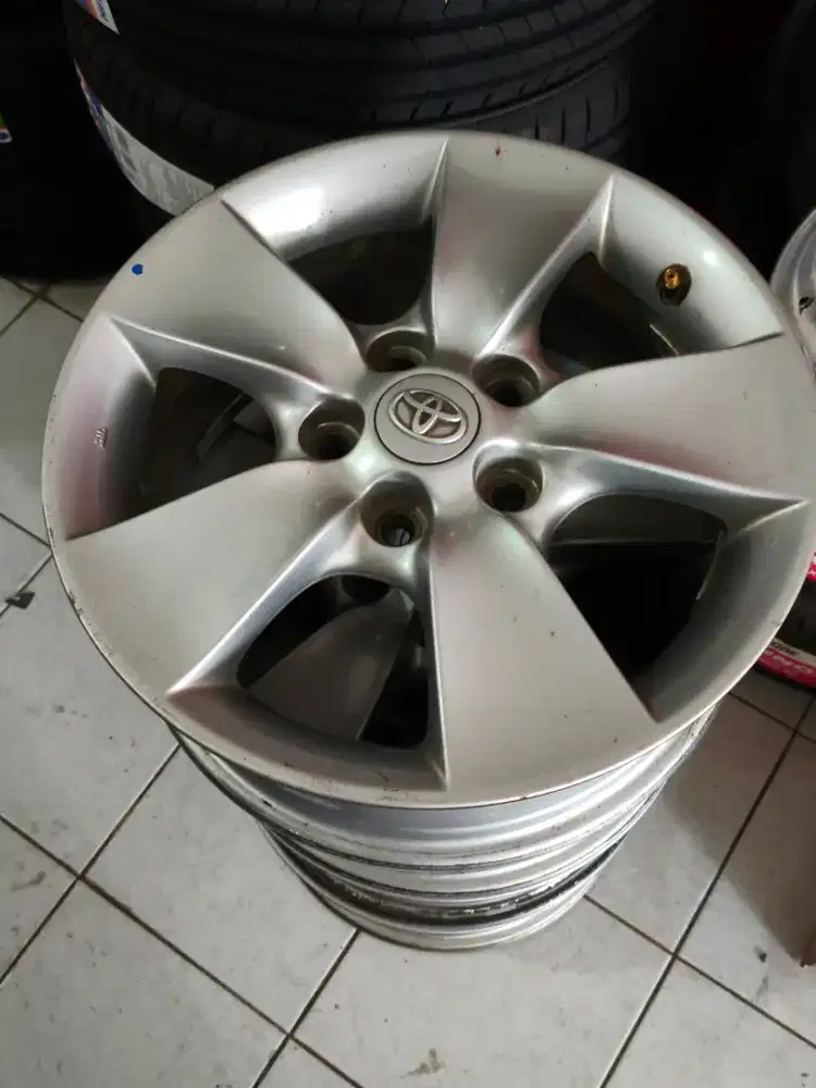 Velg rush R16 OEM