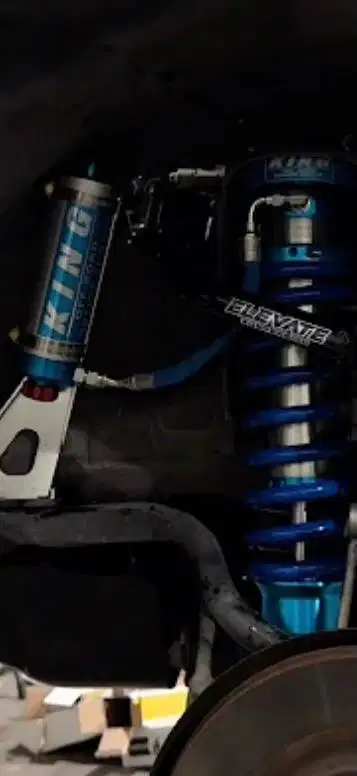 King Shock Subreker Landcruiser 300