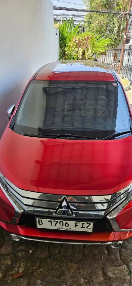 XPANDER ULTIMATE Merah Menarik