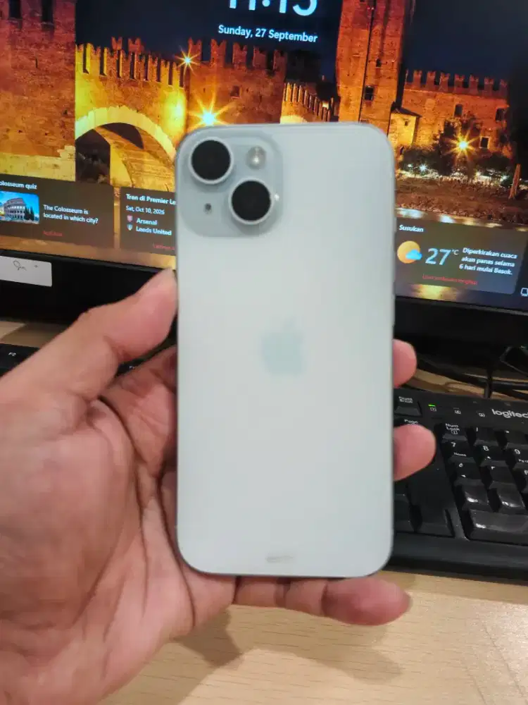 iPhone 15 128 Fullset Resmi indonesia