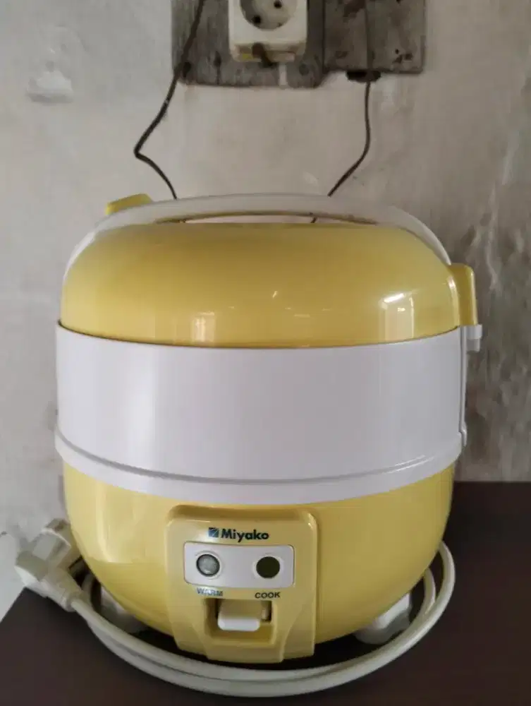 Rice Cooker Miyako
