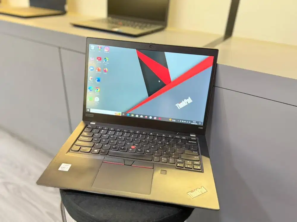 Laptop lenovo thinkaod x390 core i7 ram 16