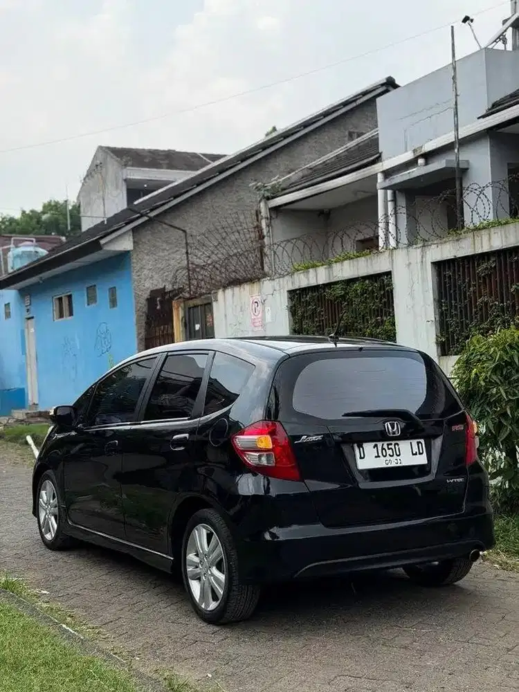 Honda Jazz RS AT Matic  2009 Hitam Fullset