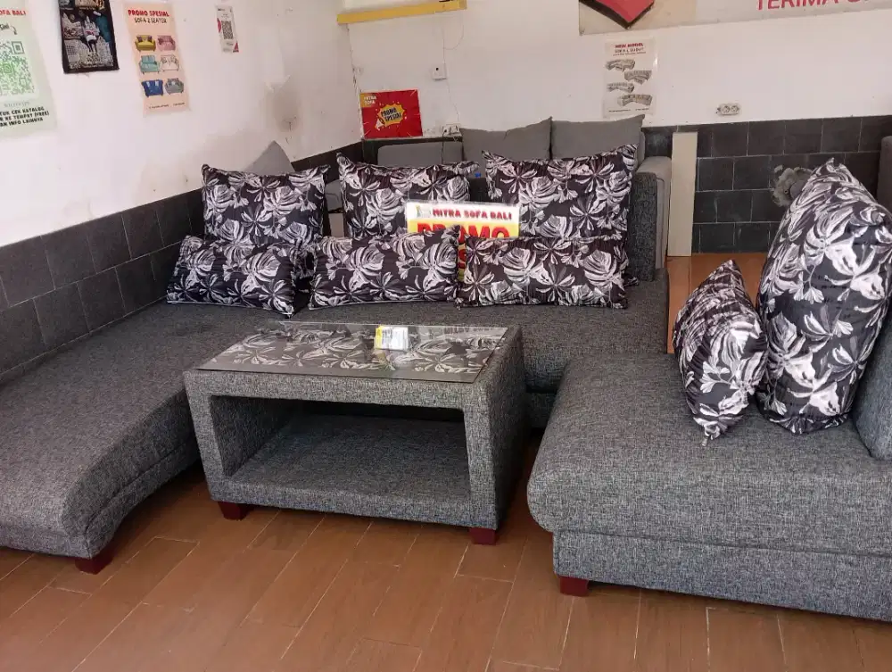 Sofa L kapsul warna abu2+ neja  bunus bantal 4 besar+4 kecil panjang