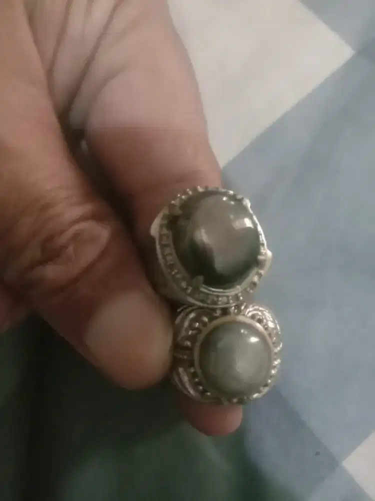 Batu black safir dan white safir