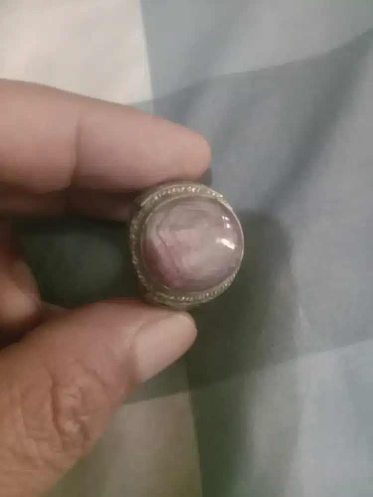 Batu cincin akik ruby