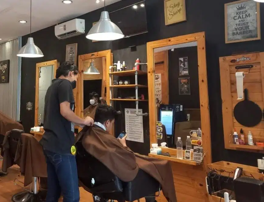 Di cari barberman berpengalaman