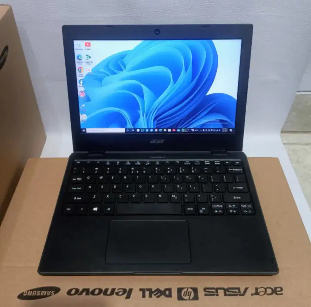 Acer TravelMate B118 Intel N4100U Ram 4GB SSD 128GB Led 12 5 jam 

.