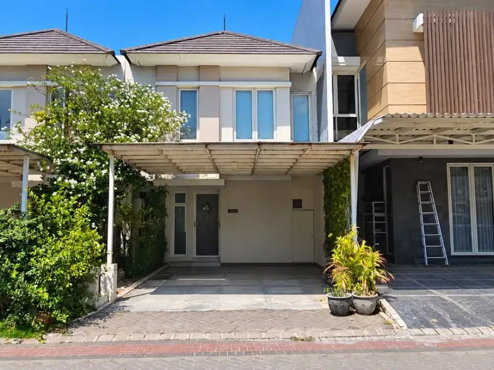 Dijual Murah Rumah 2Lt di Grand Pakuwon Canberra Dekat ke Tengah Kota