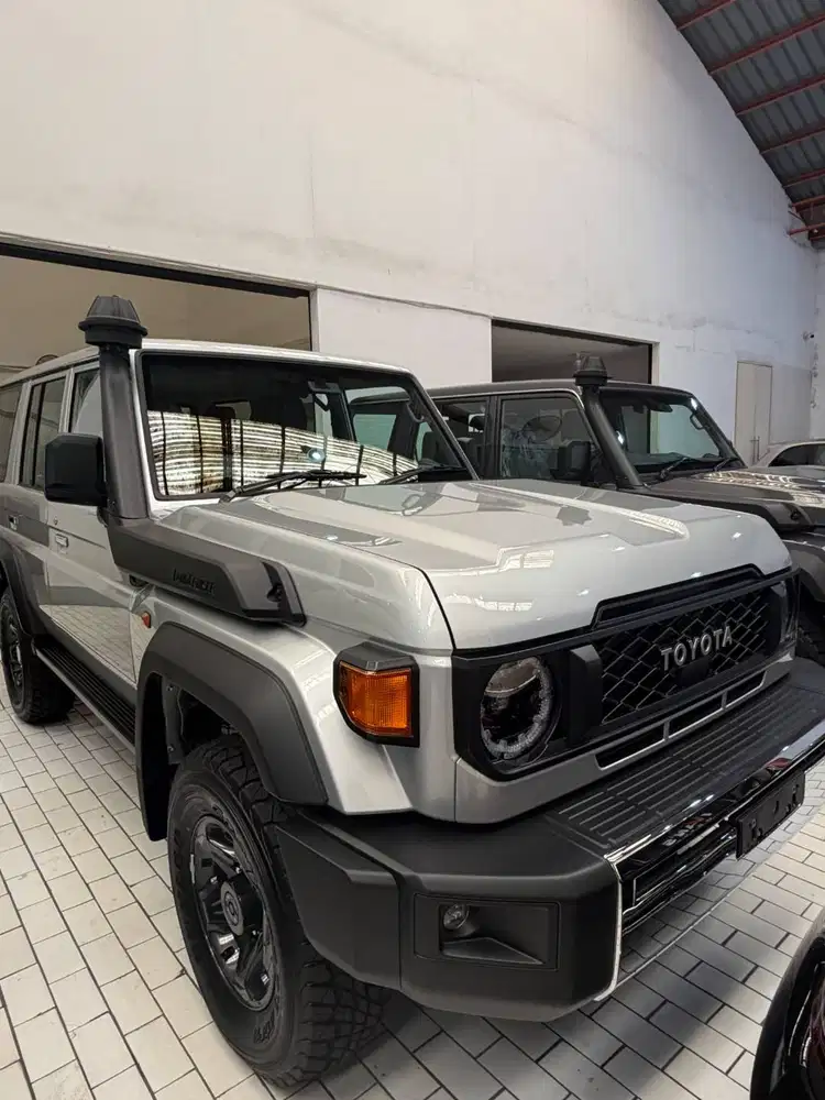 LAND CRUISER 70 LX 2026 FULL OPTION. SNORKEL. RARE COLOR SILVER