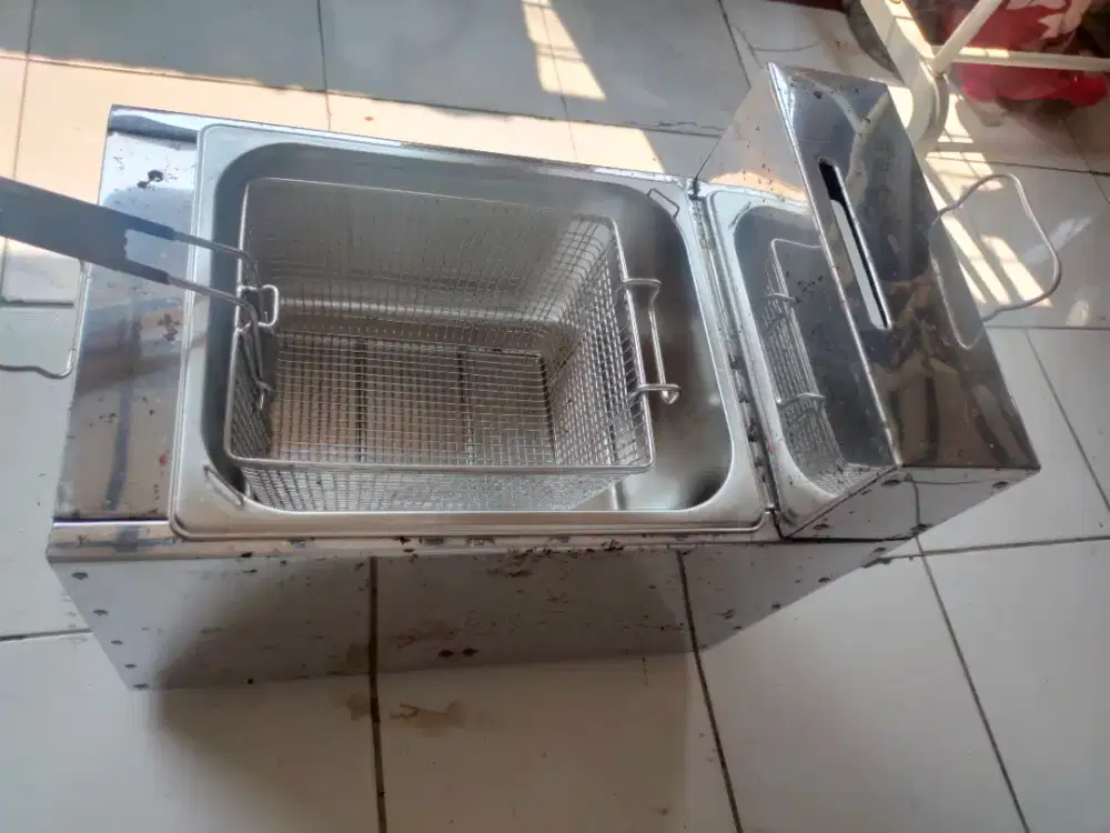 Penggorengan gas deep fryer Butterfly 6 liter